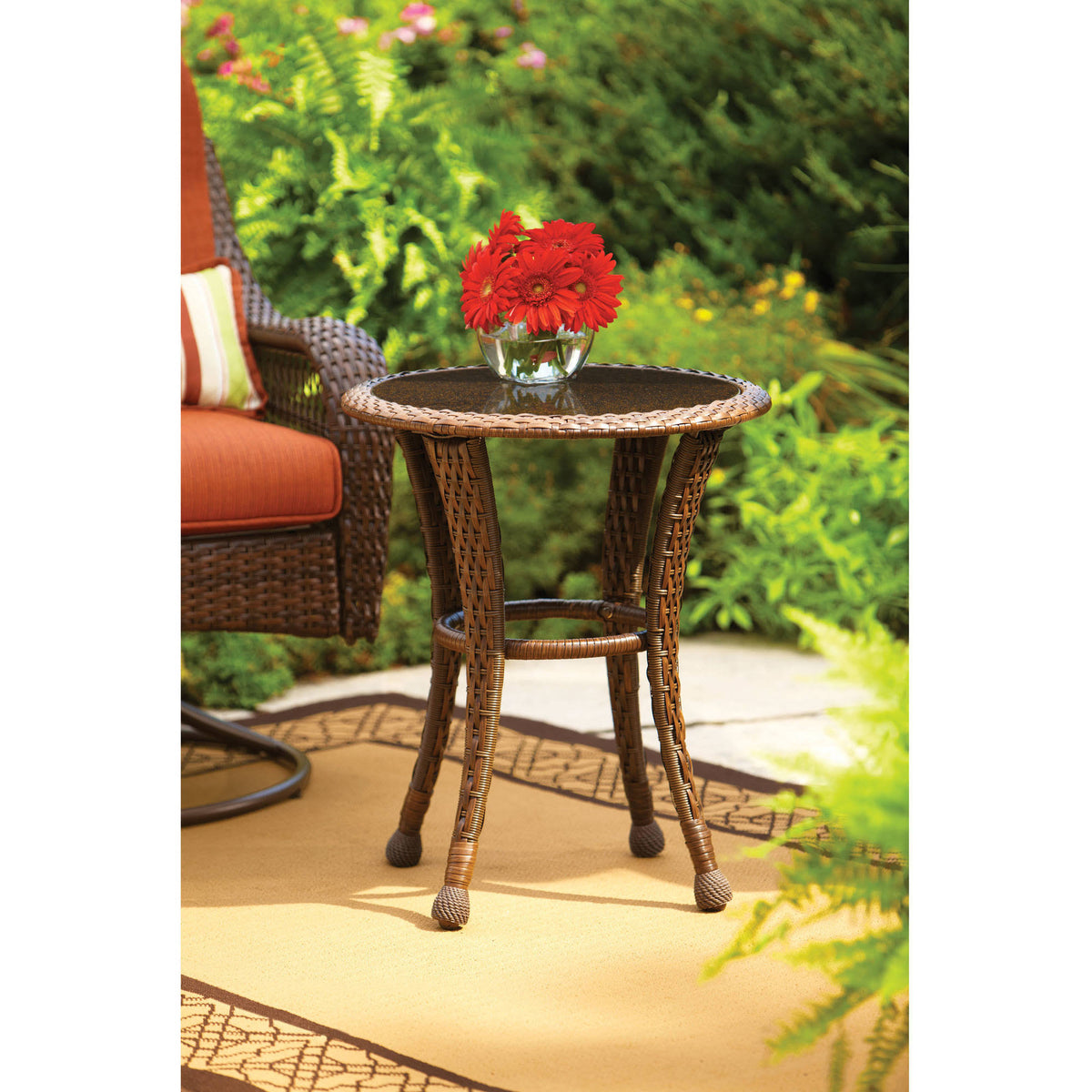 Better Homes and Gardens Azalea Ridge Round Outdoor Side Table, 20×22