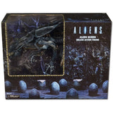 NECA Aliens Ultra Deluxe Xenomorph Queen Action Figure in Collector Box